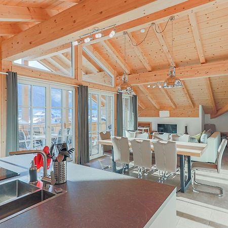 Luxury Penthouse With Balcony Ski Storage Carport Lift Apartment Brixen im Thale Bagian luar foto