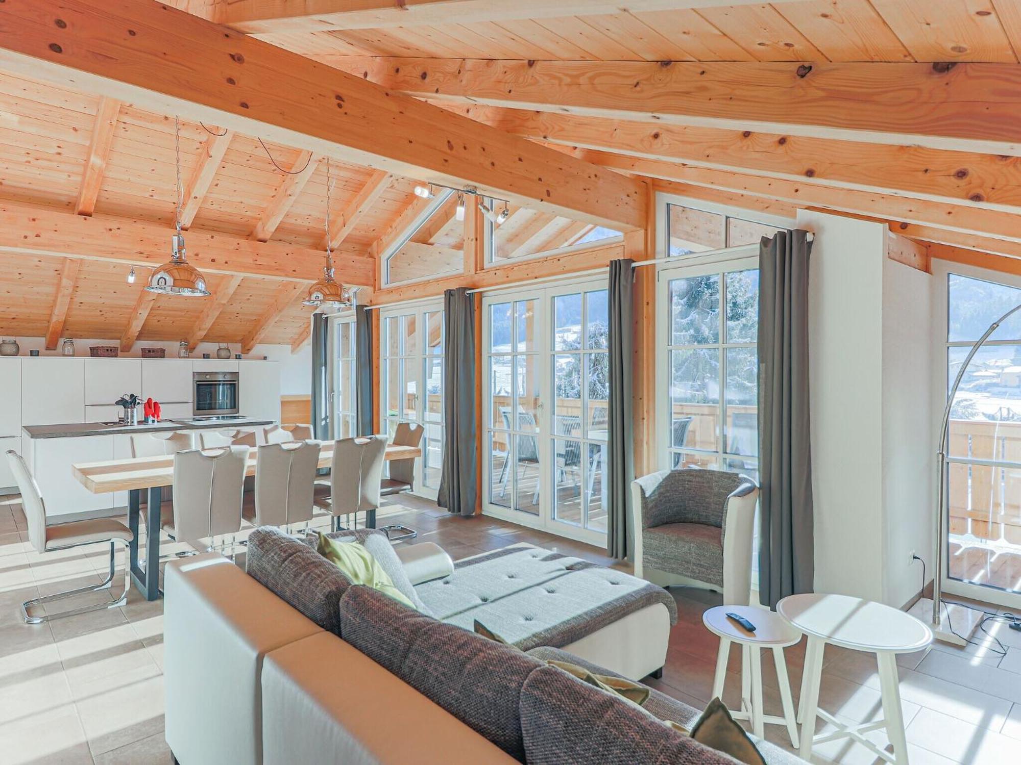 Luxury Penthouse With Balcony Ski Storage Carport Lift Apartment Brixen im Thale Bagian luar foto